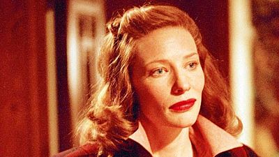 Za ztvárnění oscarové legendy Katharine Hepburnové ve filmu Letec dostala sama v roce 2005 zlatou sošku. 