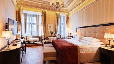 Překvapte svou drahou polovičku, vezměte ji na Valentýna do luxusního hotelu Quisisana Palace v Karlových Varech. Dopřejte si tu pravou romantiku v den, který přeje všem zamilovaným. 