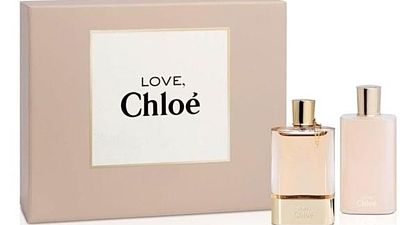 Love, Chloé je sofistikovaná a delikátní vůně inspirovaná intimností vnitřní krásy. Lehká pudrová vůně se smyslným květinovým probuzením se snoubí s pižmem a nádechem pudru, mastku a rýže. Ucítíte, jako by Vás ovanul jemný vánek.
