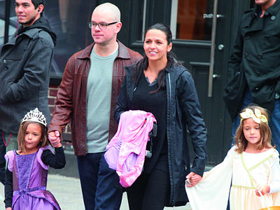 Se svými dvěma ratolestmi a manželkou Lucianou. 