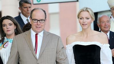 Charléne svou krásou a bezprostředností očarovala nejen knížete Alberta. Po období napětí v jejich vztahu se situace obrátila a začínají pomýšlet na miminko.