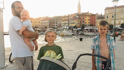 Všichni Theodořini kluci: manžel Tomáš a synové Antonín, Kajetán a Alfréd na výletě v Rovinji. 